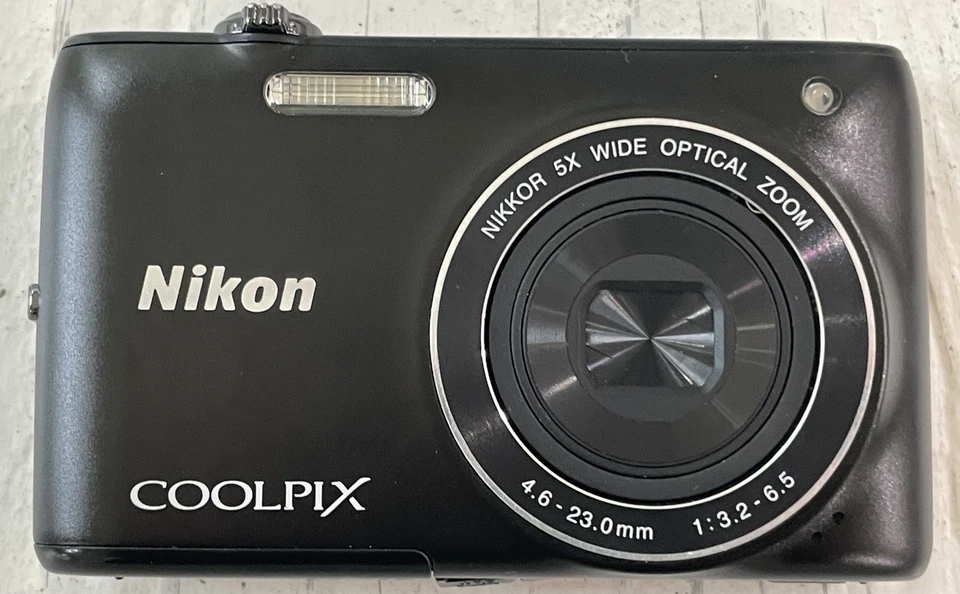 Nikon COOLPIX S4100 14.0MP Digital Camera Black Exclnt w/Battery & 2gb SD & Case - Image 2 of 4