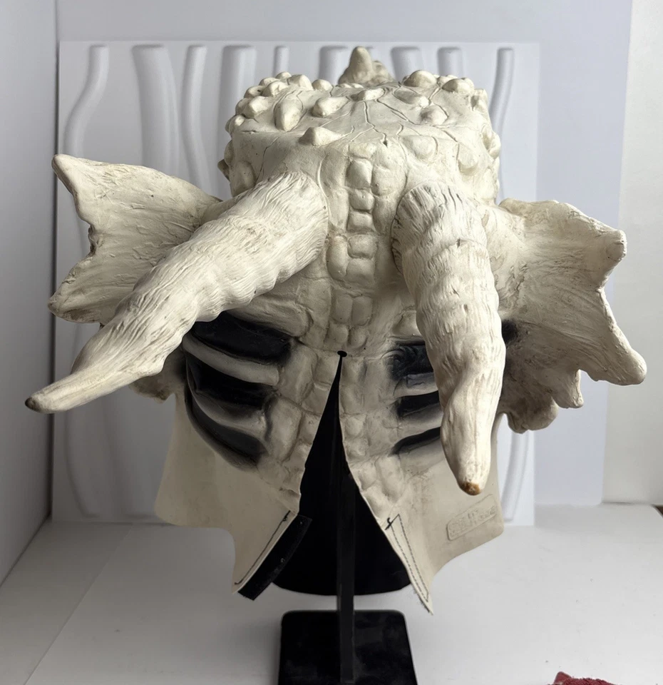 Máscara de dragón movedor de boca por ELOPE. Disfraz de Halloween Juegos con disfraces Foto 4 de 4