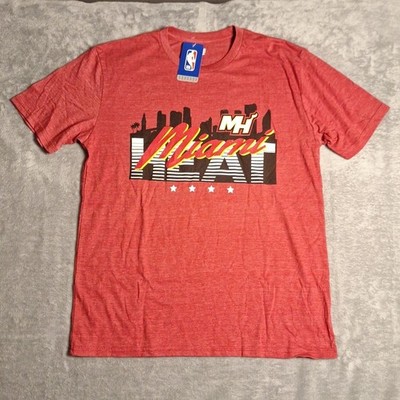 Miami Heat Graphic T-Shirt Size Medium Red Short Sleeve Blue 84 Tee NBA 
