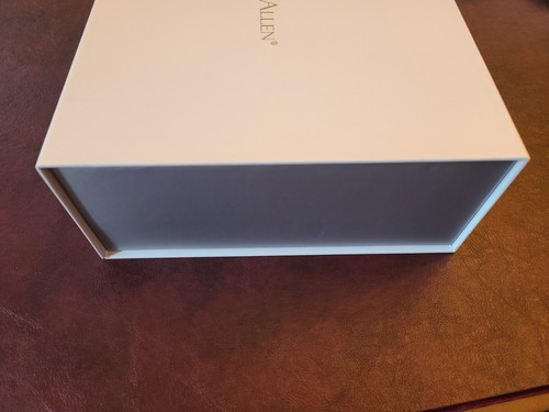 Authentic James Allen Jewelry Magnetic Gift Box 11" x 8.5" x 3"5/8 - Picture 5 of 10