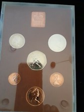 Münzprägung Großbritanniens und Nordirlands 1974. ROYAL MINT 7 MÜNZEN PROOF.