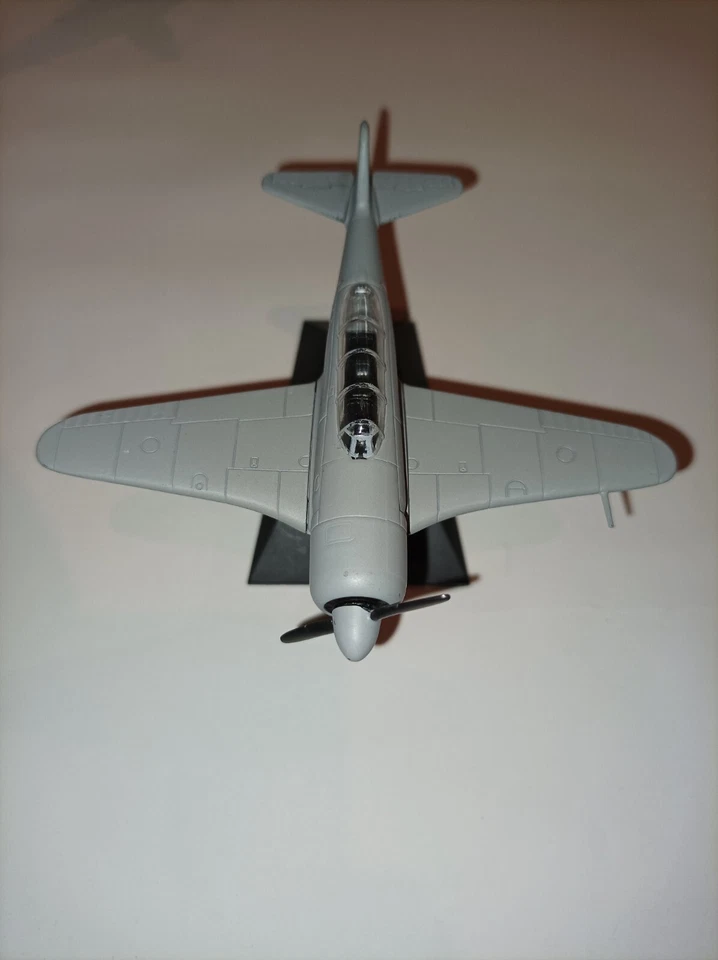 Russischees Militärflugzeug N-152,aus Metall,Mit aufsteller