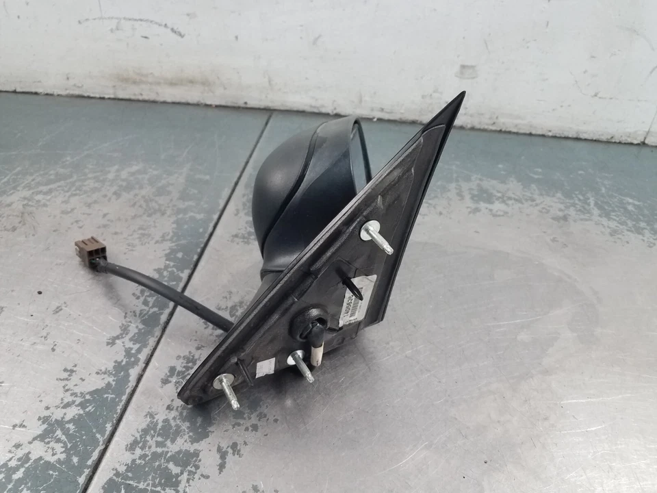 2005 Grand Marquis / Crown Vic Vic Victoria 右乘客侧镜 #9031 G3 — 第 4/4 张图片