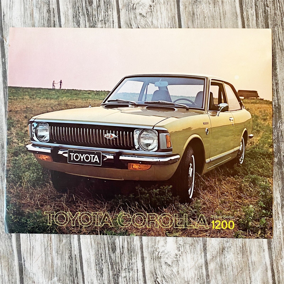 1973 Toyota Corolla 1200 Sedan Sales Brochure Folder Original 73