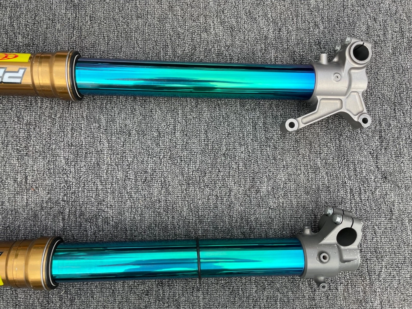 Factory Team Pro Circuit Showa A-Kit forks Kawasaki 2024 Kx250f