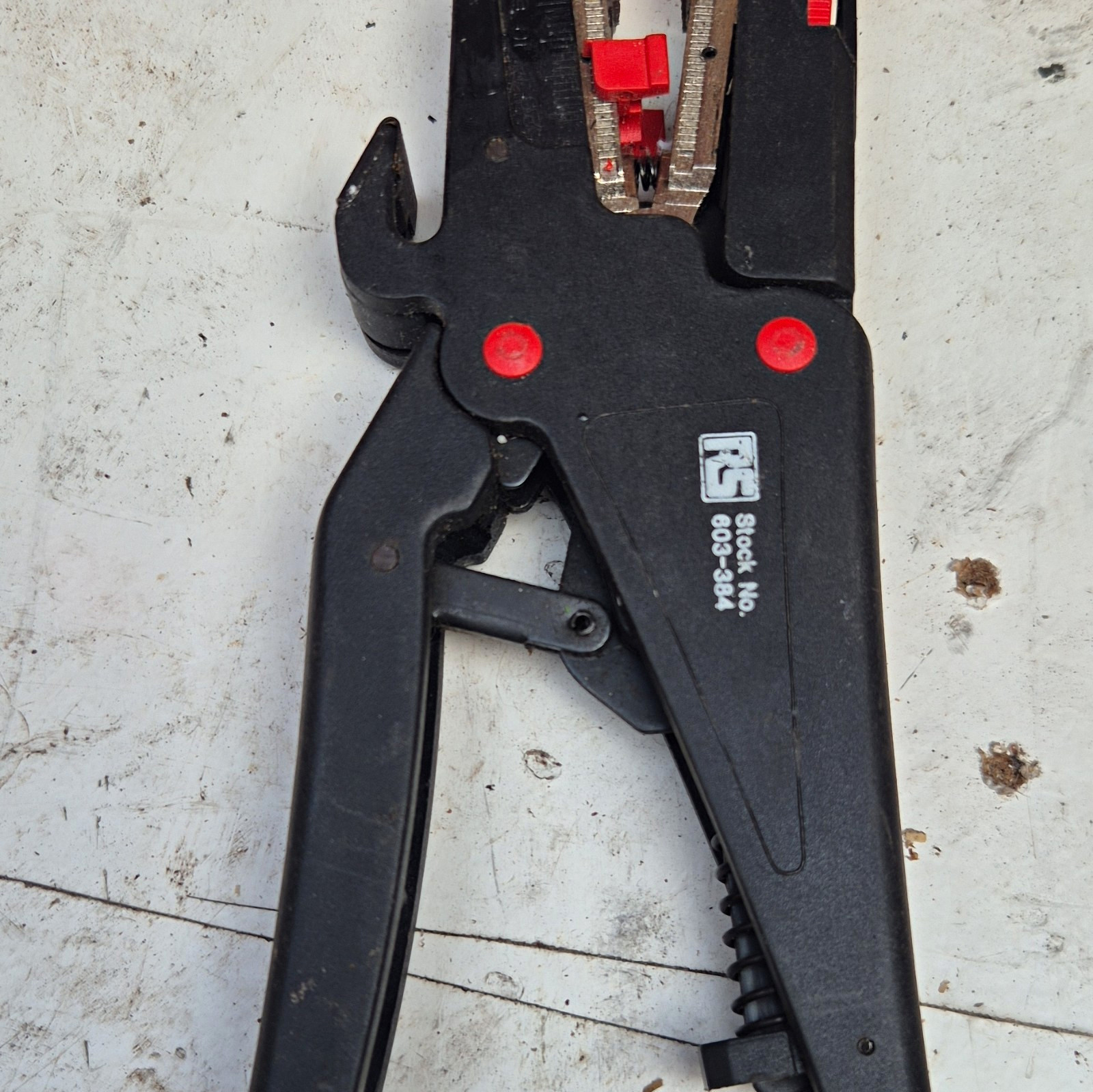 RS Automatic Wire Stripper & Cutter Tool 0.08-6mm² 28-10AWG 606-344