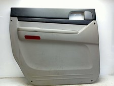 Porte arrière et accessoires Ssangyong RODIUS