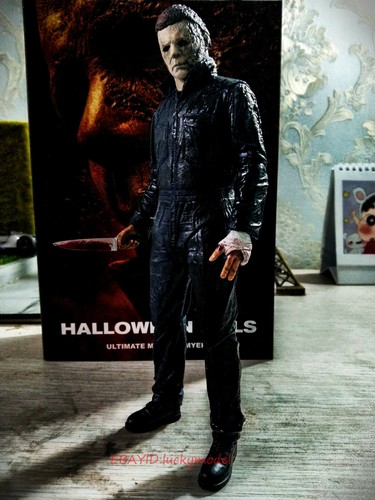 NECA Halloween 2021 MichaelMyers Action Figure In Stock NEW - Picture 2 of 5