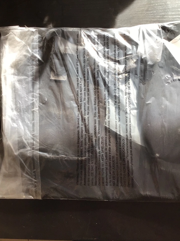 Nuevo Bolso de Lona Negro Calvin Klein Fragancia Spray Valentino Armani Arizona EDP Foto 4 de 4