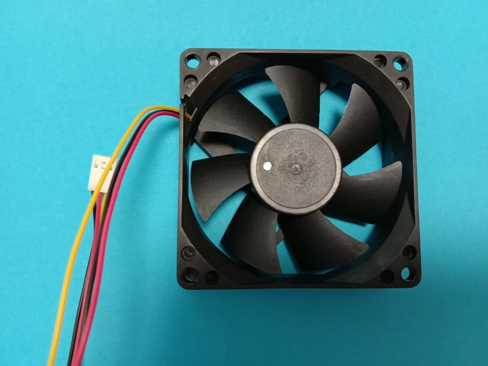 1 pcs Brushless DC Cooling Fan 5V 8025S 7 Blades 80x80x25mm 3pin Sleeve Bearing - Image 3 of 4