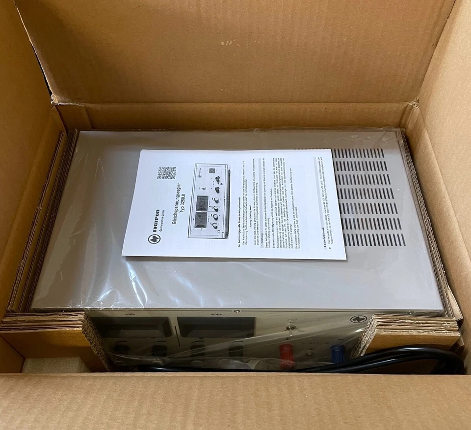 Statron 3250.0 lab power supply with adjustable voltage 0 - 18V/DC, 0 - 10A - Image 3 of 4