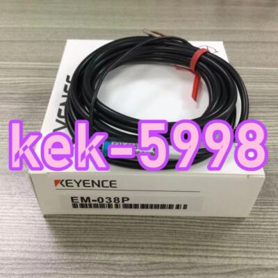 1PC NEU  Keyence   EM-038P 