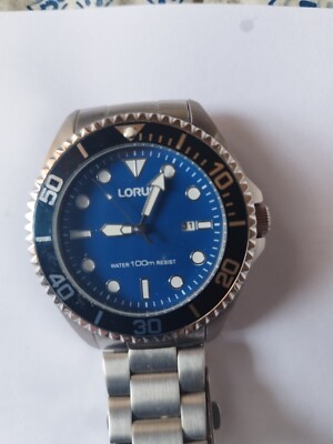LORUS PC32-X122 Herrenuhr Quarz gebraucht blaues Zifferblatt Datum