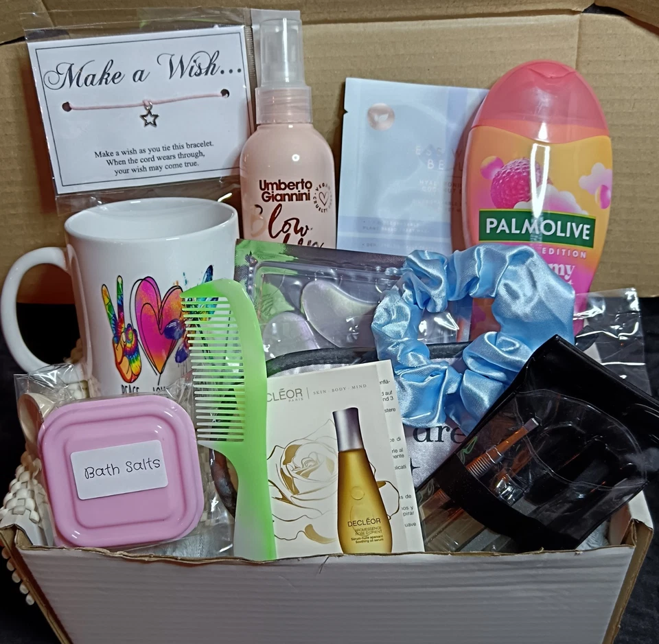 UMBERTO GIANNI, DECLEOR, JESS WRIGHT BEAUTY, PALMOLIVE Ladies birthday pamper hamper gift sister mum nan granddaughter wife girlfriend
