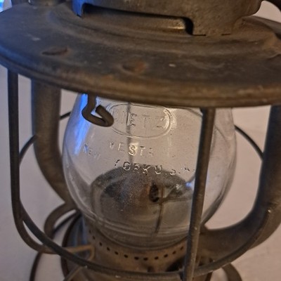 ANTIQUE HANGING USA DIETZ VESTA RAILROAD TRAIN STATION OIL LANTERN
