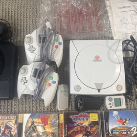 Sega Dreamcast And Genesis Console and 28 Game Bundle Lot Sonic Adventure