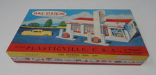 Plasticville - O-O27 - 1800 Cheltenham Gas Station - Complete