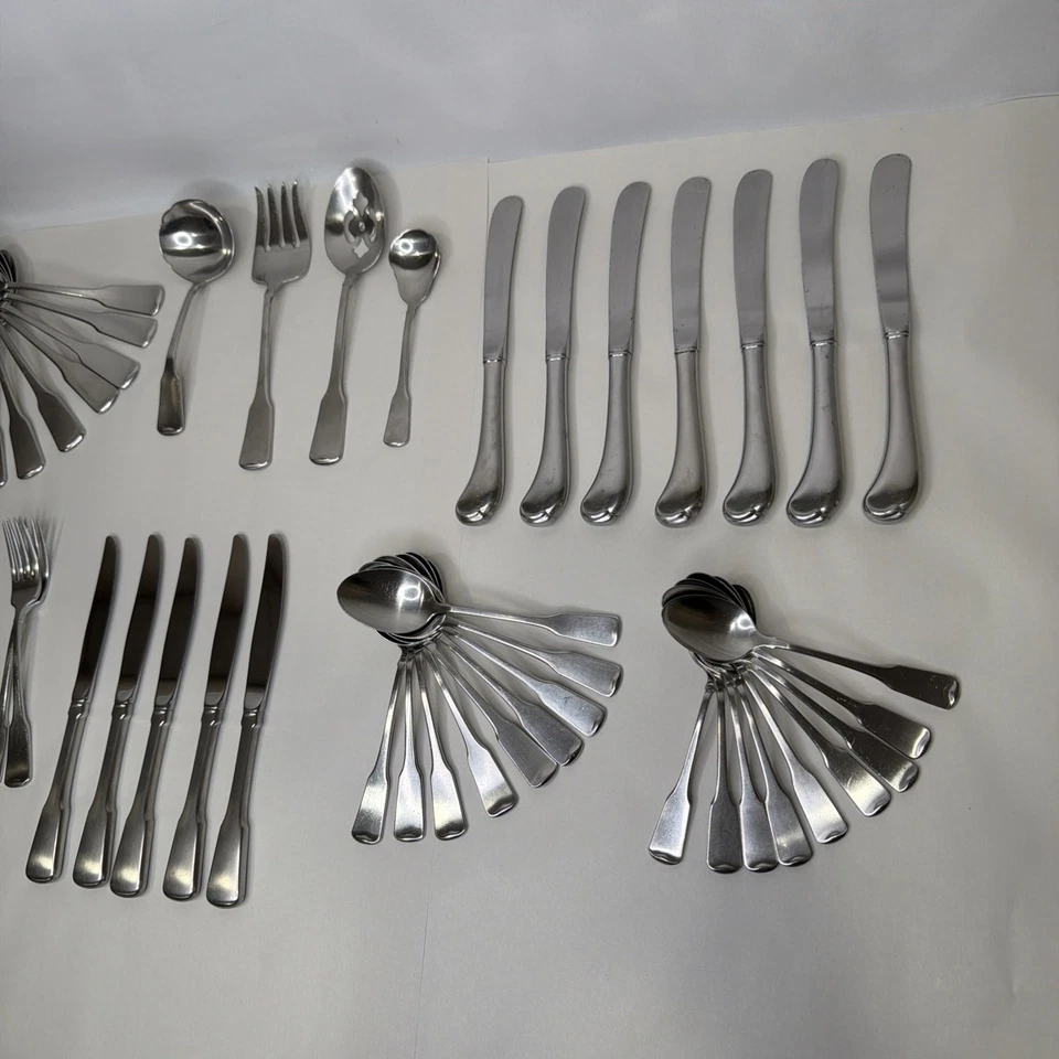 Oneida Cube Stainless American Colonial Flatware Set of 47 Knifes Spoons Forks - Image 3 of 4