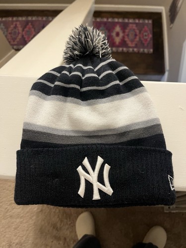 New Era Yankees Beanie