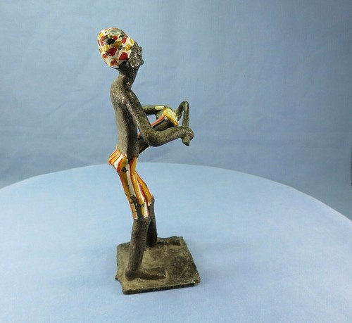 Vintage African Folk Art, Cast Metal Figure of Man Playing a Drum - Imagen 7 de 12