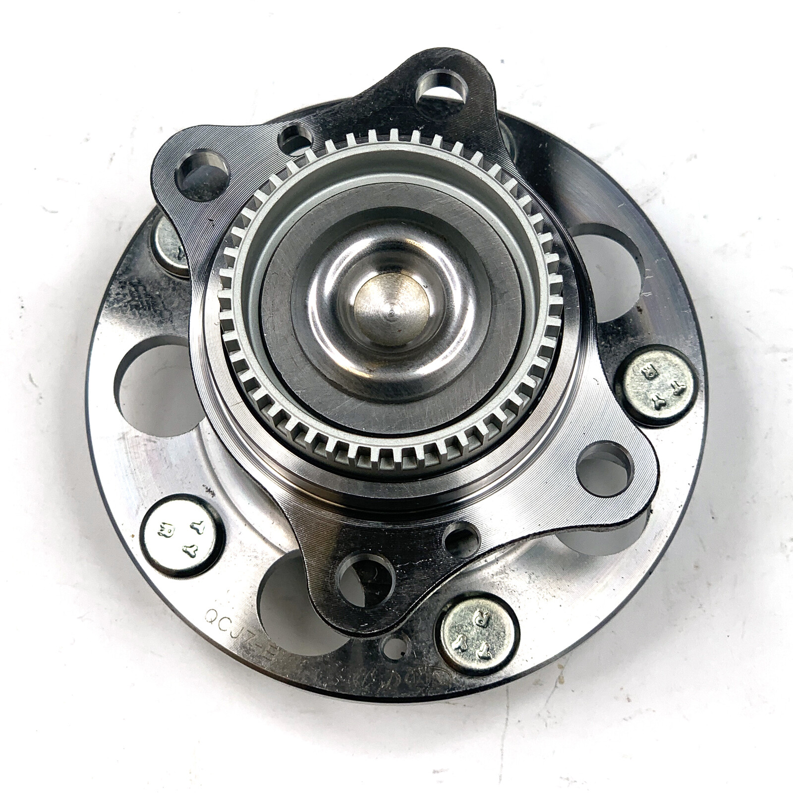 Genuine Rear Wheel Hub Bearing Assembly 20112016 for Hyundai / Kia