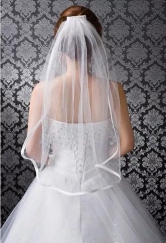 US SELLER ๐บ๐ธ Classic White 1Tier Wedding Bridal Satin Edge Veil With Comb - Picture 2 of 2