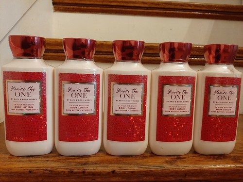 BATH AND BODY WORKS BBW YOU THE ONE LOCIÓN CORPORAL 24 HORAS CREMA KARITÉ NUEVO LOTE 5 - Imagen 1 de 4