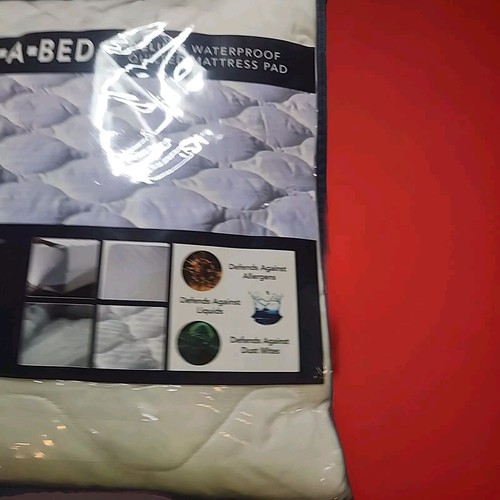 Almohadilla de colchón acolchada impermeable Defend-A-Bed para Queen 60" x 80". ¡Envío gratis! - Imagen 3 de 4