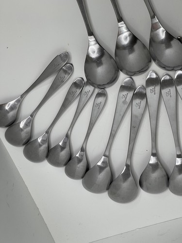 Lotto posate Robert Welch Meridian 28 pezzi forchette inox satinato cucchiai coltelli - Foto 8 di 9