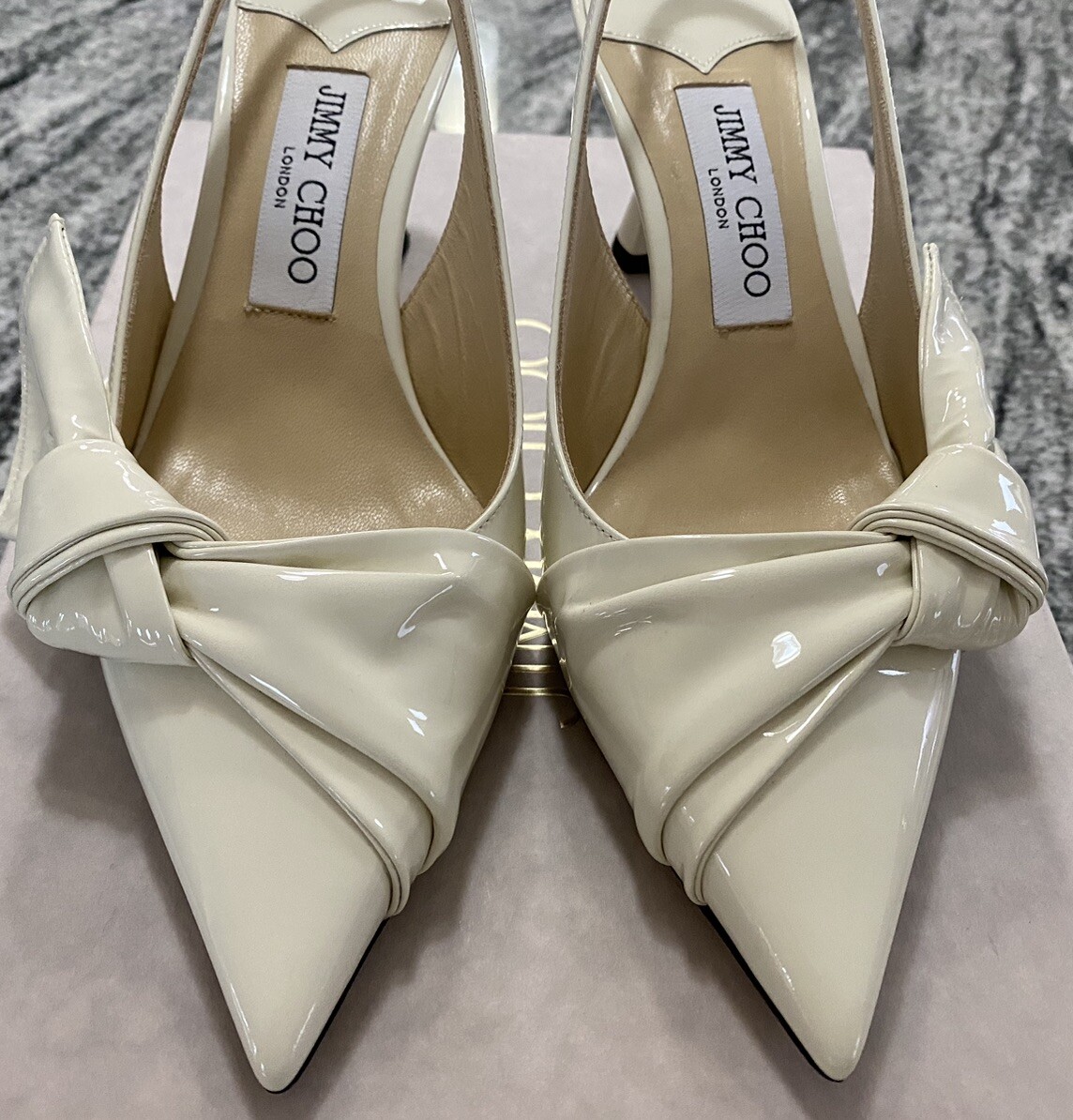 ほぼ未使用⭐︎JIMMY CHOO ELINOR SB 65 39サイズ ほぼ未使用⭐︎JIMMY CHOO ELINOR SB 65 39サイズ - メルカリ