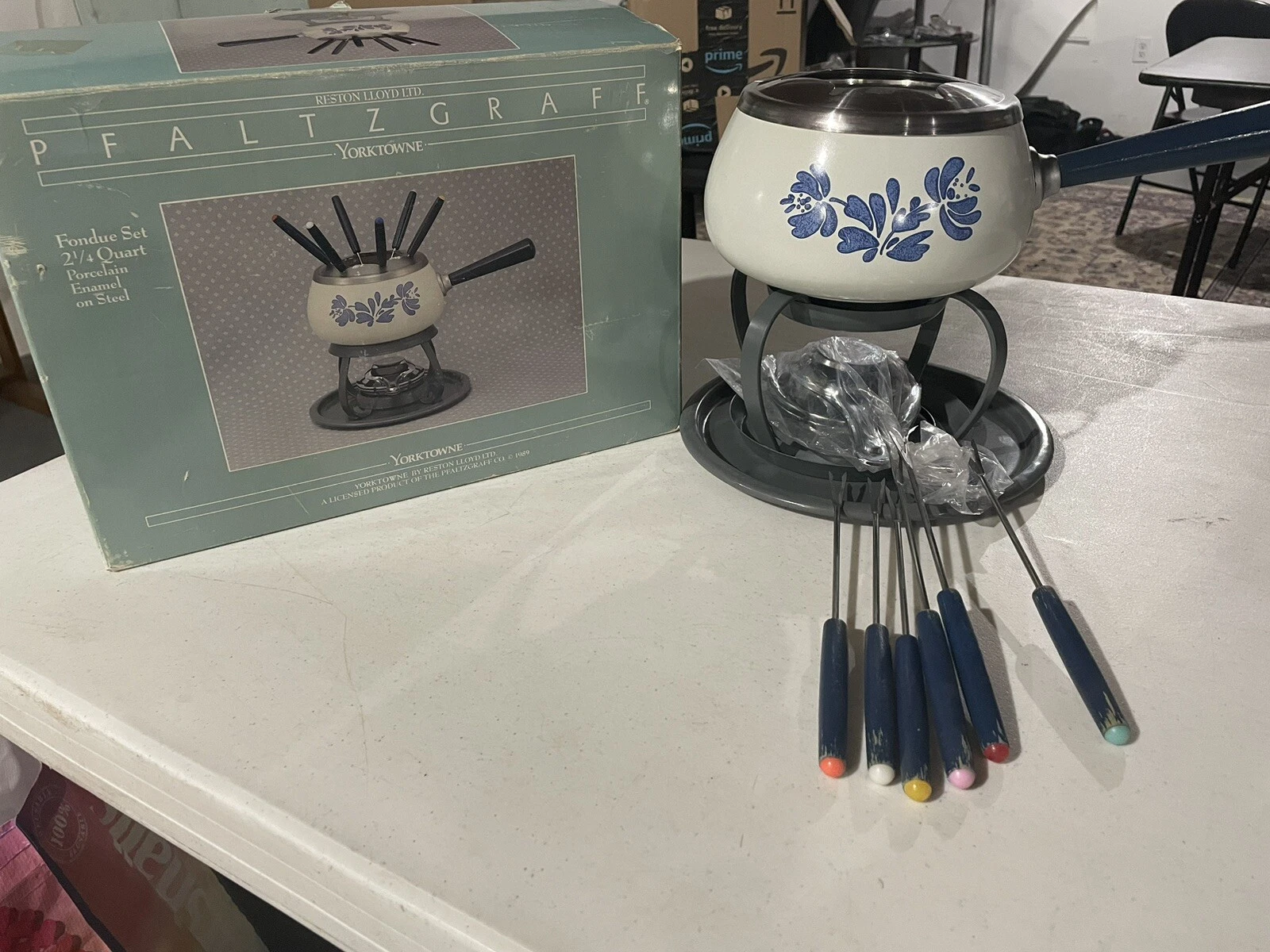 Pfaltzgraff Yorktowne Fondue Set