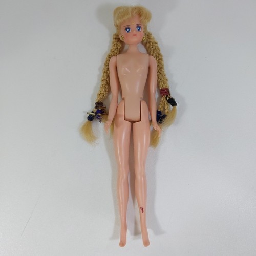 Vintage Irwin Toy Sailor Moon Deluxe Adventure Doll 11.5” Sailor Moon 2000