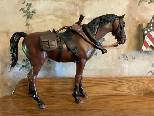 MARX - JOHNNY WEST - THUNDERBOLT - Bay - with Tack