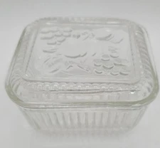 Vintage Anchor Hocking Glass Refrigerator Dish Ribbed Fruit Design Lid 5 x 4.5"