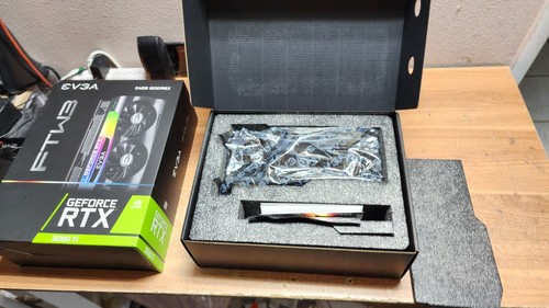 EVGA FTW3 GeForce RTX 3090 Ti 24GB - Graphics Card