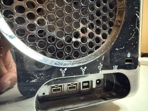 Drobo DRO4D-D DAS Storage Array 4-Drive HDD Enclosure USB 2.0 - Photo 6/9