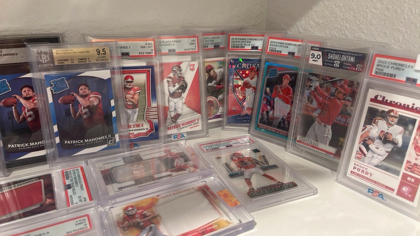 HUGE VALUE Hot Pack - PSA/Auto/Numbered + 5 RCs - Sports Card Lot (10 Cards) 2 view 2