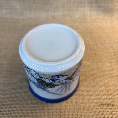 Vintage Otagiri blue and white seashell coffee mug - Picture 4 of 6