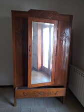 armadio guardaroba antico, in buone condizioni completo di sportello e specchio
