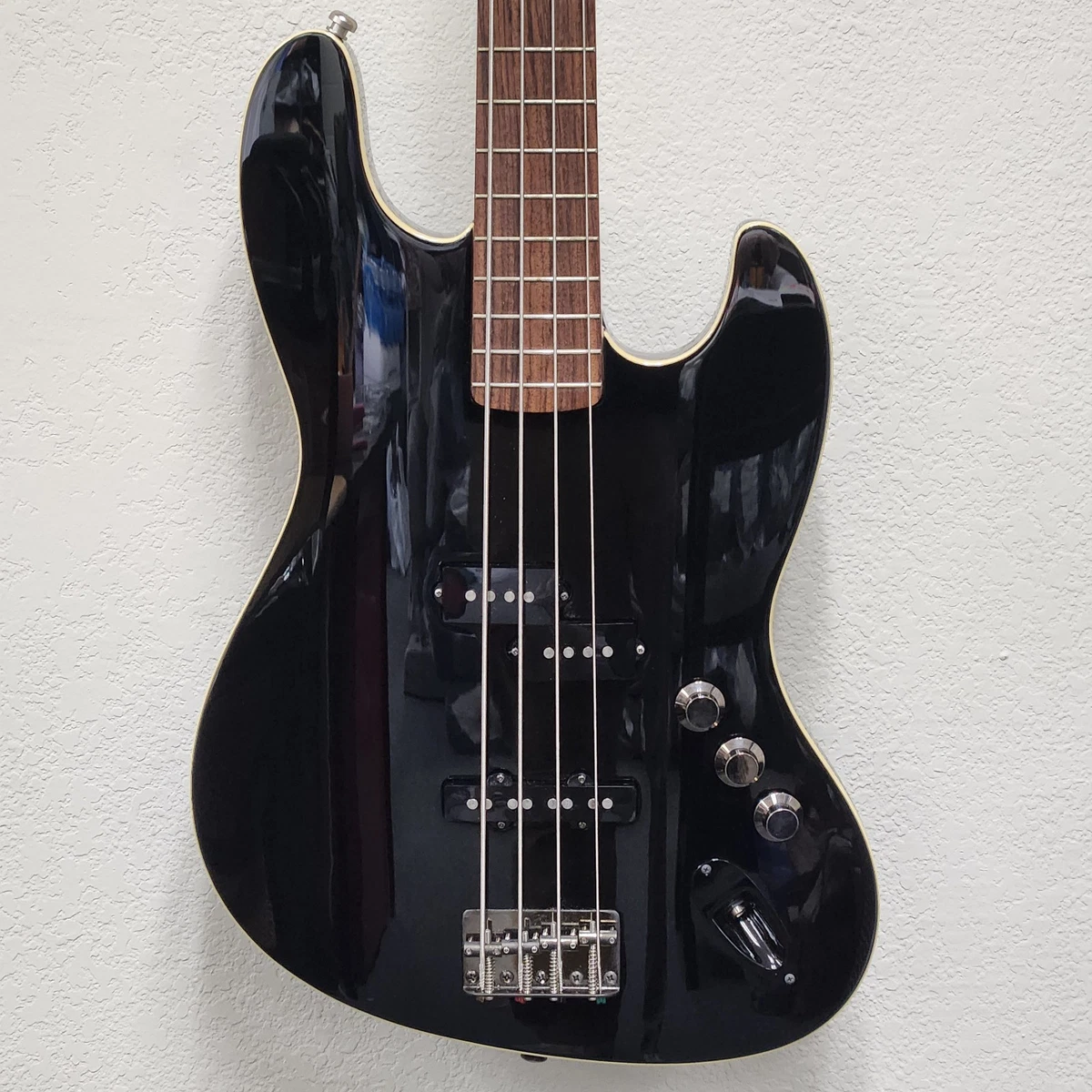Preços baixos em Fender Aerodyne Jazz Bass Violões | eBay