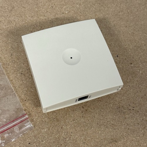 KIRK Polycom Auerswald wielokomórkowy wzmacniacz DECT górny 4-kanałowy - Zdjęcie 7 z 7