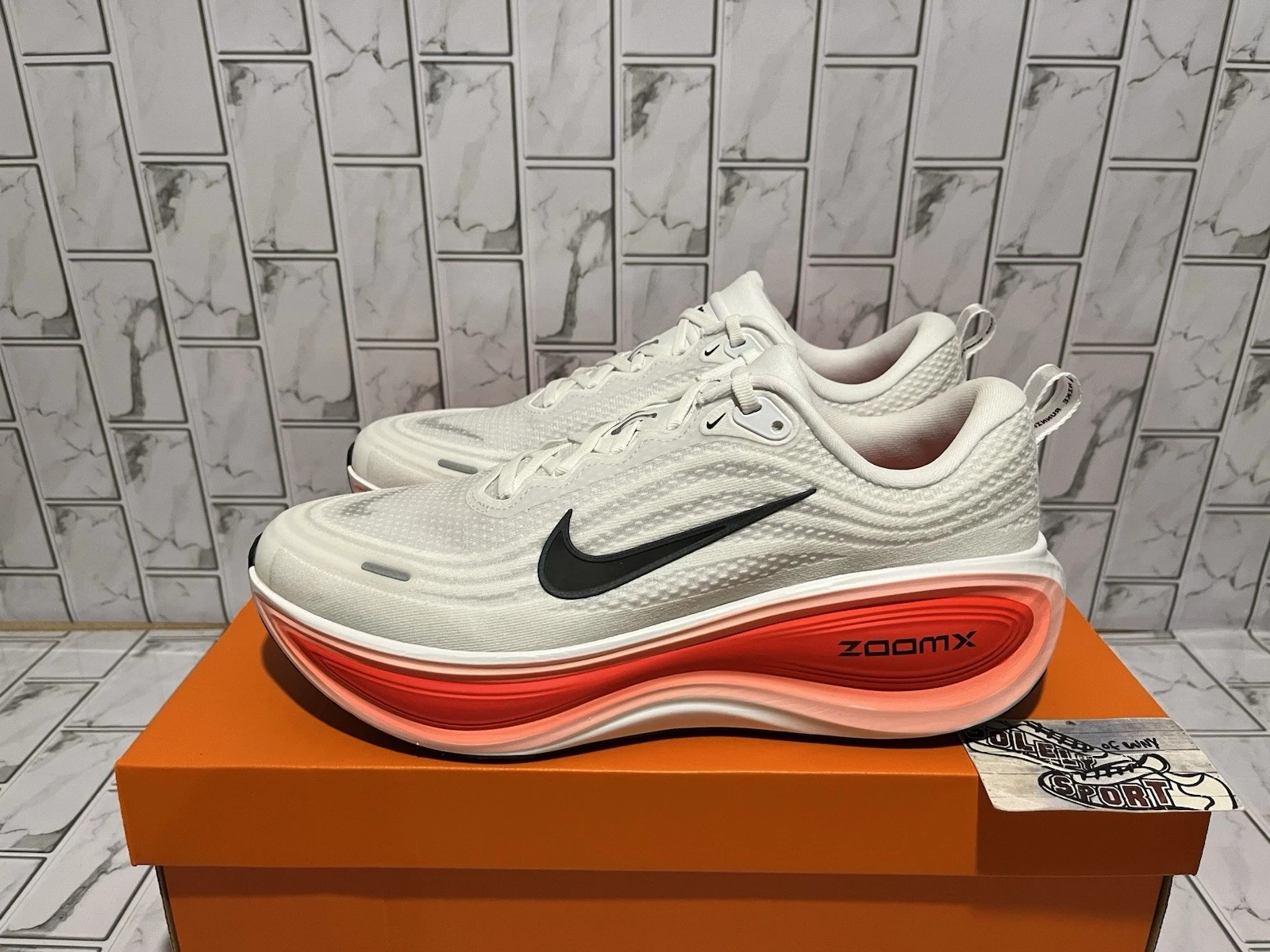 New Nike Vomero Plus ZoomX Running Shoes Crimson Red White Mens Size Wide