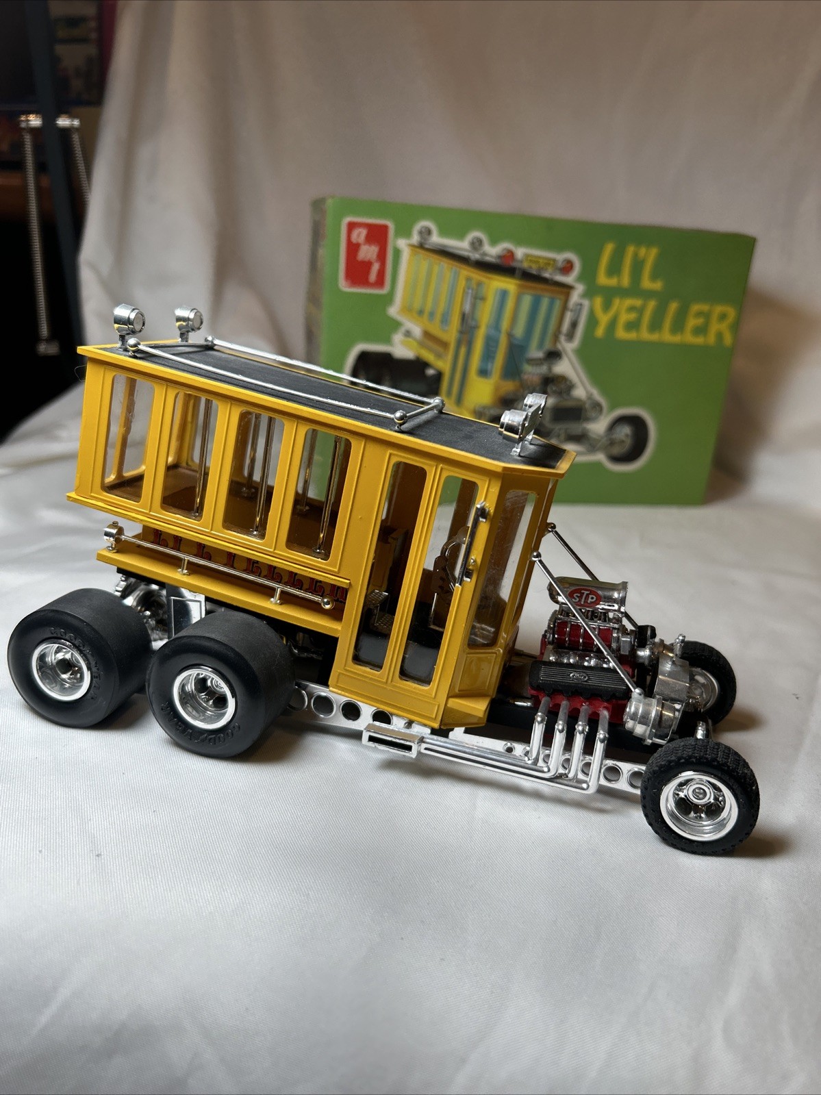 Picture 3 of 24