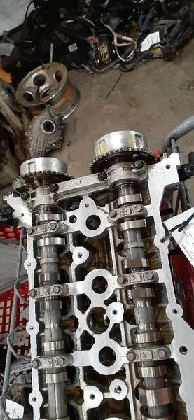 2013-2016 Hyundai Santa FE Cylinder Head Engine 2.4L OEM Foto 3 de 4