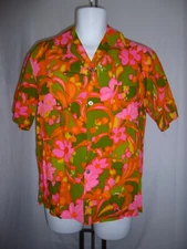Vintage Hawaii Hawaiian Floral Print Shirt by French Polynesian Beachwear SZ L