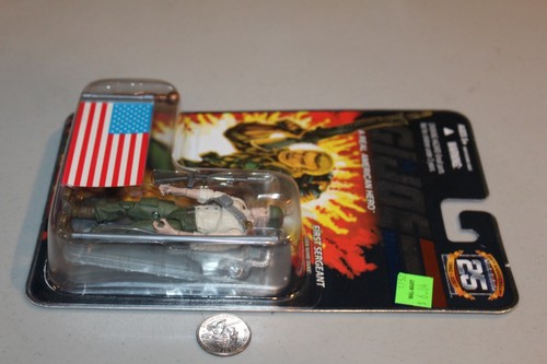 Sealed GI Joe 25th Anniversary A REAL AMERICAN HERO Duke w/ US Flag MOC FOIL NM - Picture 3 of 4