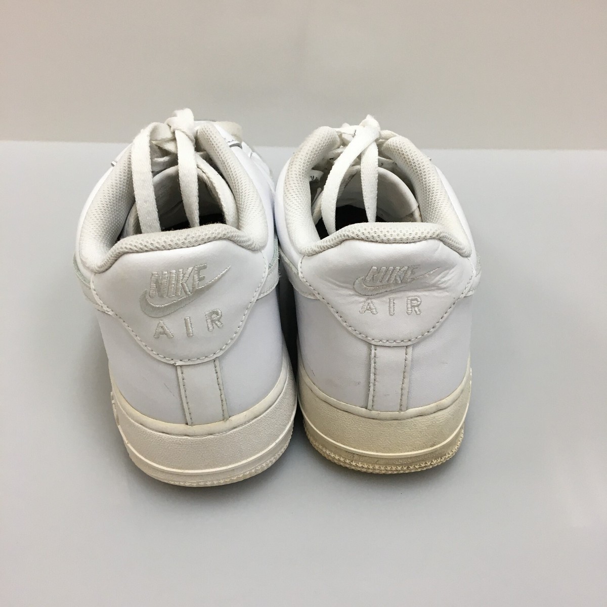 5731です。 Kawasaki Motorcycle 2006 OEM Parts Diagram for FUEL TANK