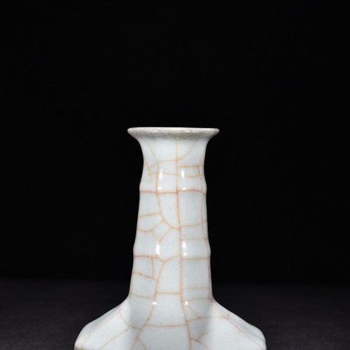 7.6" old antique song dynasty guan kiln porcelain white glaze eight square vase - Picture 7 of 9
