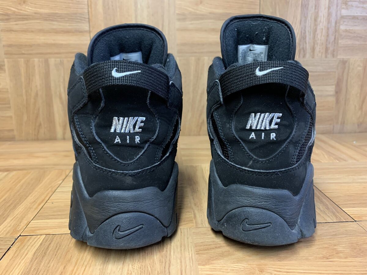 RARE🔥 Nike Air Barrage Mid Black Gray Reflective AT7847-002 RARE🔥 Nike Air Barrage Mid Black Gray Reflective AT7847-002