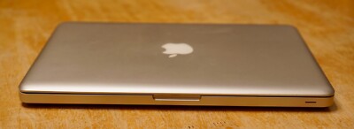 Apple MacBook Pro 13